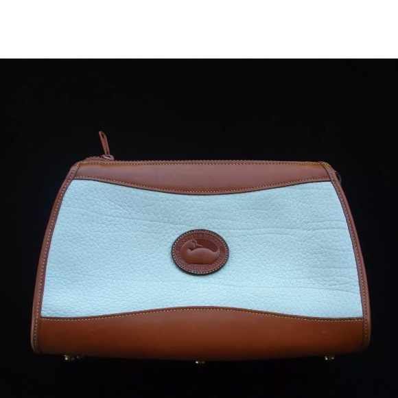 Dooney & Bourke Handbags - Vintage Dooney Bourke Crossbody Handbag